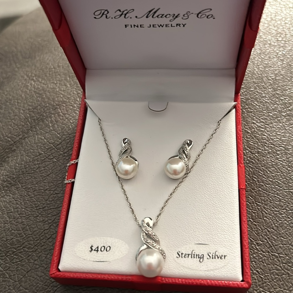 New In Box with tags, RH Macy & Co. pearl & diamond set